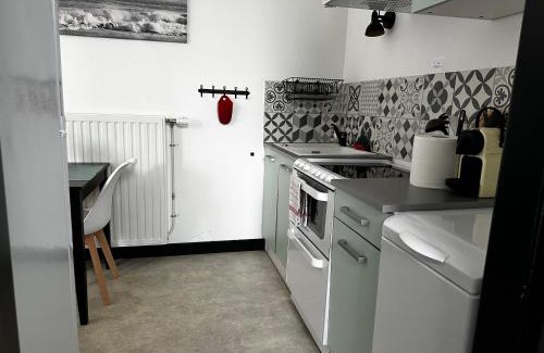 Cayeux-sur-Mer Apartment | Escapade à 700m de la mer, parking et terrasse le capucin