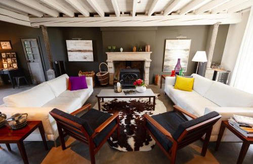 Autun Bed & Breakfast | Escapade luxe au Moulin Renaudiots - Refuge cosy & vin au coin du feu