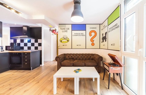 Saint-Genis-Laval Apartment | Escape & Play - 8 People - Oullins near Lyon!