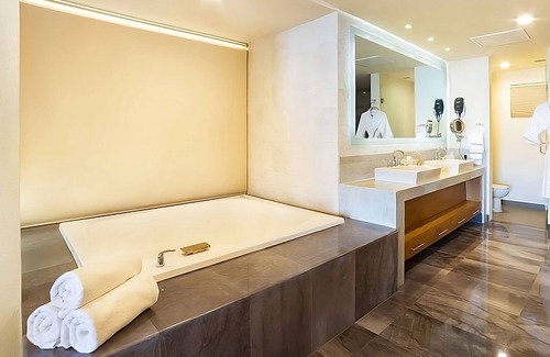 Palmilla Resort | Escape to Luxury: Exclusive 1-Bedroom Resort Retreat on Cabo's Stunning Shores