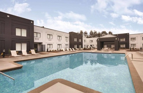 Bothell House | Escape to our Bothell Rooms near I-405 and Seattle !