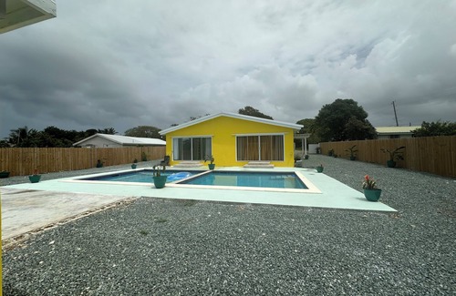Hannah's Rest Apartment | Escape to this modern home w/a pool!