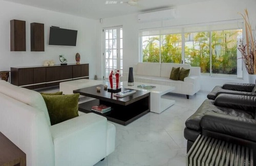 Girardot Villa | Espectacular Casa en El Peñón I Campo de Golf -C9