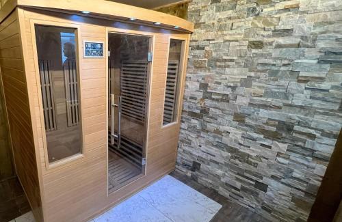 Mulhouse Apartment | Esprit Jaune - Cosy studio Salengro - Sauna & Sport club