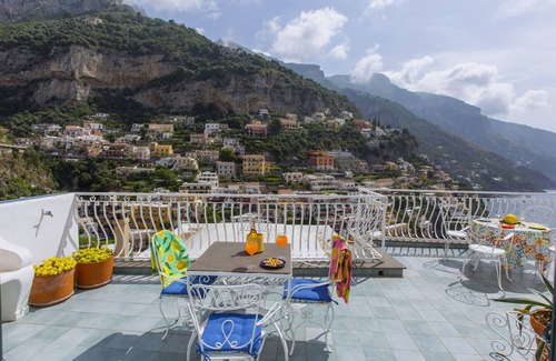 Positano Ski Chalet | Estate4home- La casa del maresciallo