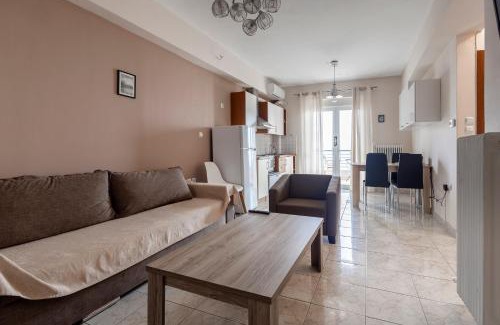 Larissa Apartment | Estia Central Apt. With Parking