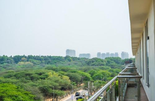 Gurugram Hotel | Eternal Oasis by Alaya Stays, Golf Course Road