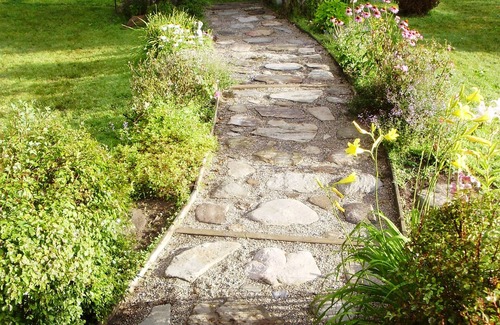 Weston House | Evergreen is a family friendly retreat located in Weston Vt.