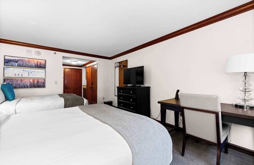 Olympic Valley Resort | Everline Resort- Forest View