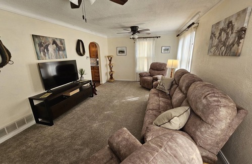Stockton House | Everything you need!