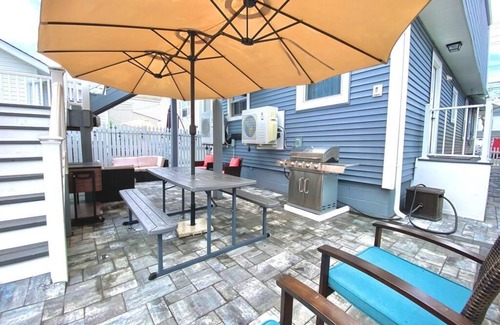 Seaside Heights Apartment | Everything you need ! 2 bedroom near beach and boardwalk!