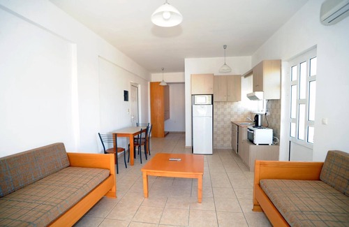 Kato Stalos Apartment | Evilion Hotel