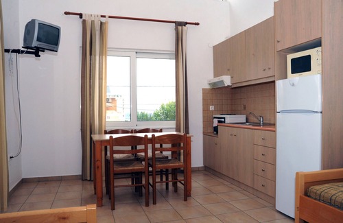Kato Stalos Apartment | Evilion Hotel
