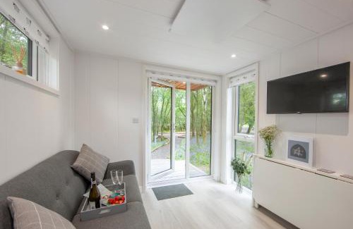 Benderloch Apartment | Ewe pod, luxury glamping pod with hot tub, Croft4glamping