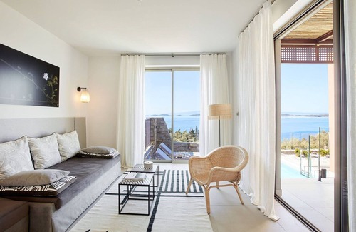 Ouranoupoli Villa | Excellent Halkidiki Villa | Ocean Villa 1 | 1 Bedroom | Stunning Sea Views |.