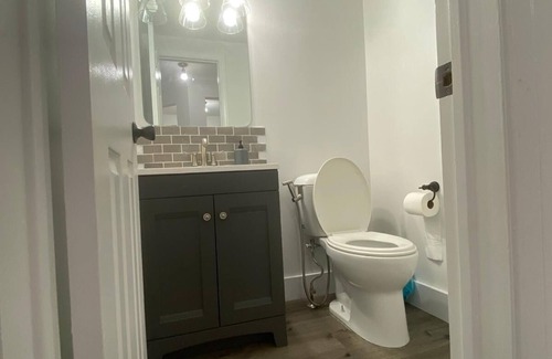 Ottawa Division House | Exceptional 3 bedroom Townhouse