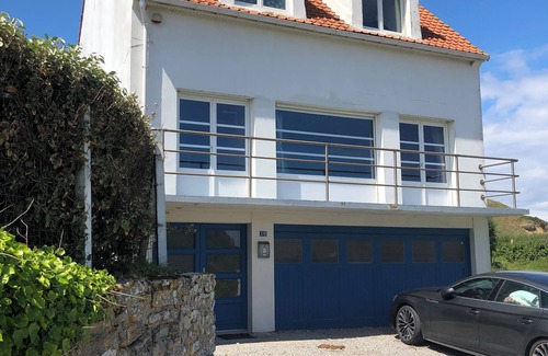 Audinghen Villa | Exceptional location for this family villa on Cap Gris Nez, facing the sea