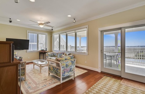 Bethany Beach House | EXCEPTIONAL VACATION HOME! Gorgeous Water Views, Outdoor Community Pool & much more! Book Today!