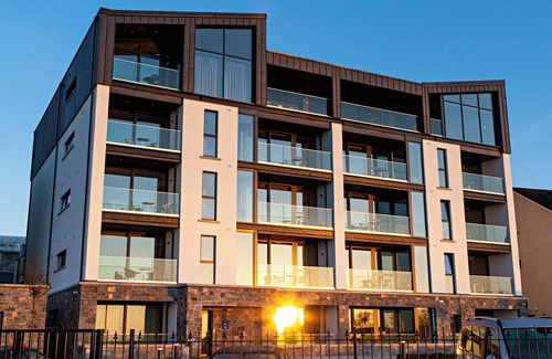 Galway Apartment | Exclusive Luxury 2 Bedroom 2 Bathroom Ground Floor Apartment