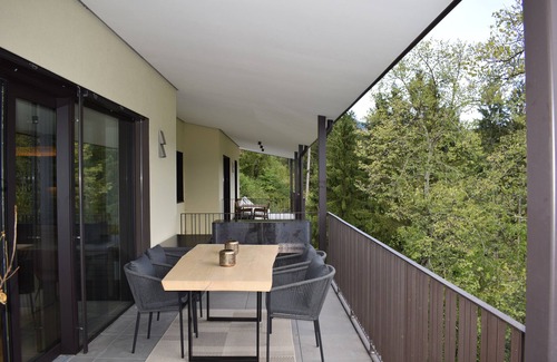 Tesimo Apartment | Exclusive panoramic apartment with fireplace! Centrally located between Merano and Bolzano.