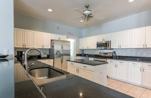 Pelican Villa | Exclusive Villa Fantastic Lakeview, Pool & Spa, Breathtaking Sunset