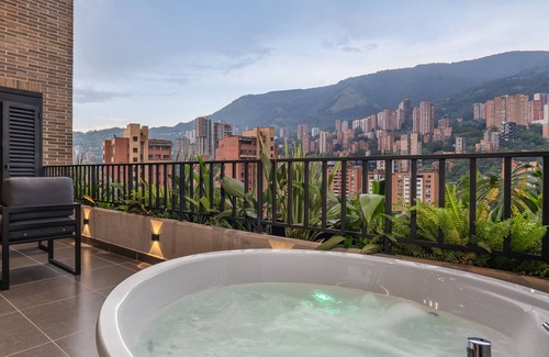 La Florida Apartment | Exclusivity in Poblado/Jacuzzi-Morph 1601