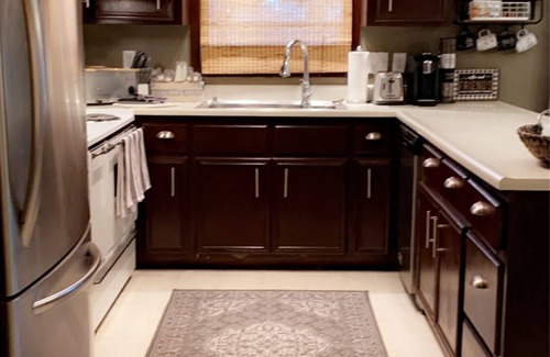 Brown Deer House | Executive Brown Deer Home with 4 Bedrooms 6 Beds 2.5 Baths Big Screen Media Room