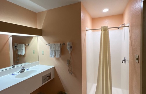 West San Antonio Hotel | Executive Inn & Suites Near Lackland AFB