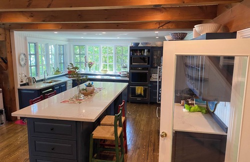 Muskoka Lakes Cottage | Executive Lake Muskoka Island Cottage/Boathouse for Rent
