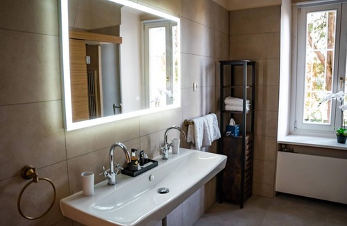 Burgau Bed & Breakfast | Executive Suite, Gartenseitig - Palais Kneissl