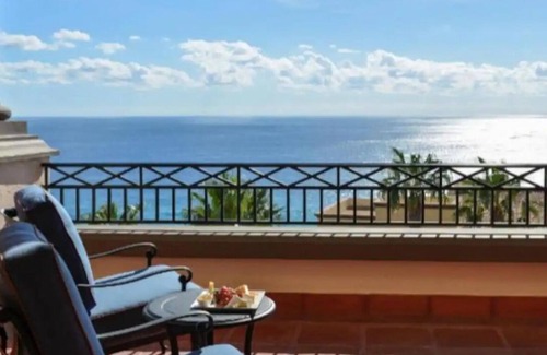 Paraiso Escondido Resort | Executive Suite - Ocean views!
