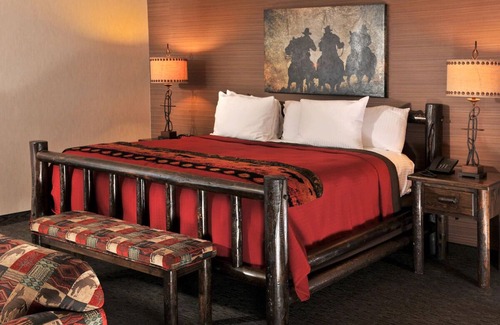 Independence Hotel | Expanded King Bunk Bed, Stoney Creek KC, Room for the Crew | 2 Units