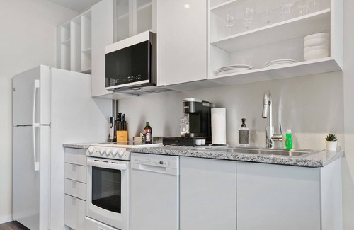 Crossroads Arts District Condo | Experience Luxury Living with Spectacular Amenities at Your Fingertips 329
