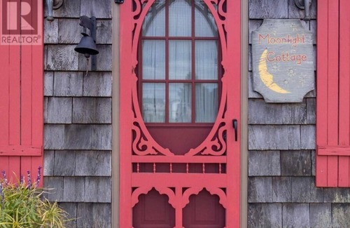 Lower Montague Cottage | Experience tranquility by the sea, Magnificent views, Romantic charm.