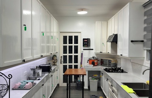 Calatagan House | Experience tranquility and entertainment all in one place!