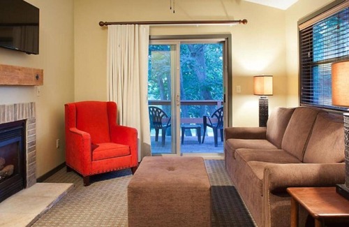 Wisconsin Dells Resort | Experience Year-Round Family Fun at Christmas Mountain Village – 2 Bedroom Villa