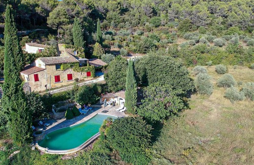 Entrechaux House | Experiences, relaxation, sun and beach Welcome to Entrechaux.