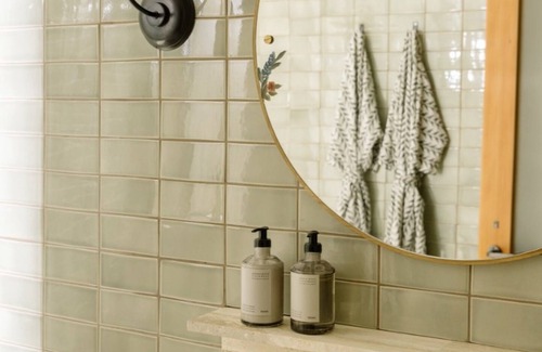 Fredericksburg Hotel | Explore Hill Country's Beauty from This Cozy Room | Close to Main Street
