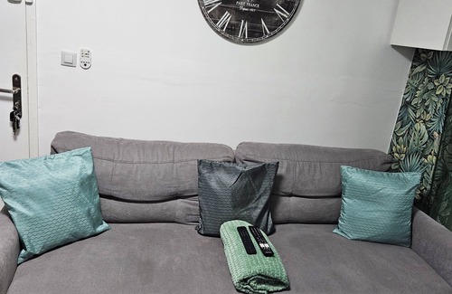 Melun Apartment | Express Yourself