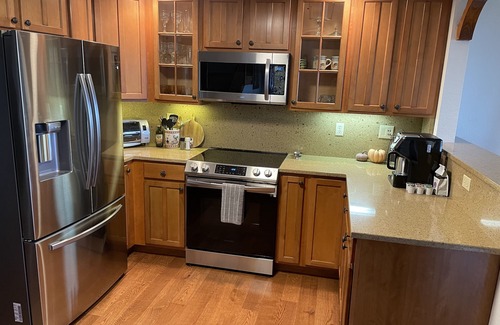 Mountain Air Condo | Exquisite views from this Mountain Air home near Asheville, Mt. Mitchell & more.
