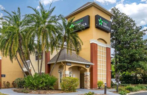 Tampa Hotel | Extended Stay America Select Suites - Tampa - North Airport