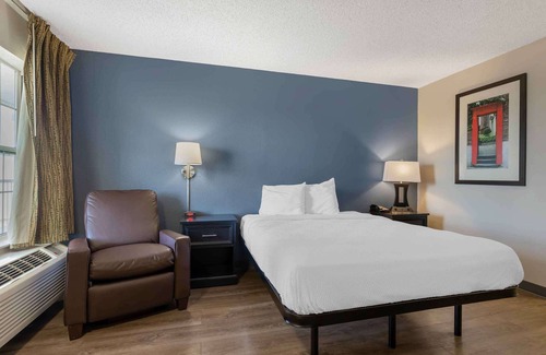 Tulsa Hotel | Extended Stay America Suites Tulsa Central