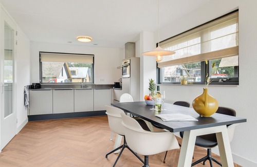 Westerbork House | Extra luxury 4-person accommodation in the holiday park Landal Drentse Lagune