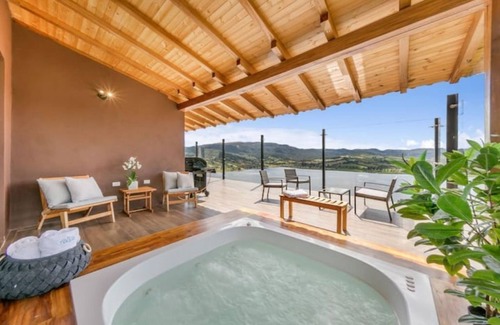 Choconta Cottage | Extraordinary house in the middle of the sisga reservoir