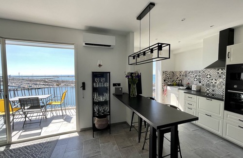Sete Apartment | F2 Avec Terrasse et une vue Exceptionnelle sur le Port et le Môle