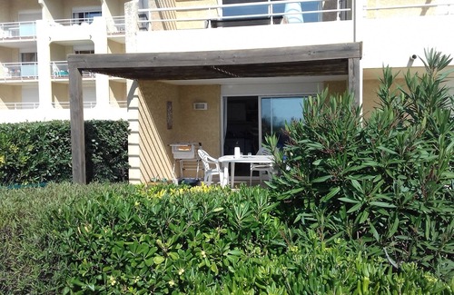 Valras-Plage Apartment | F2 direct beach access