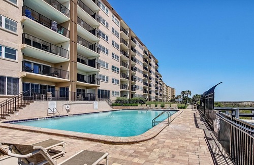Fernandina Beach Apartment | F7 Amelia South 2 Bedroom Condo by Redawning