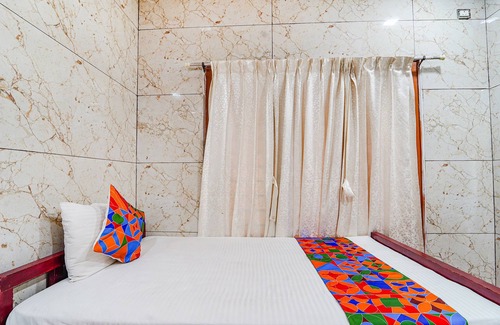 Gandhipuram Hotel | Fabexpress Apple Grand