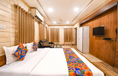 Ballygunge Hotel | Fabexpress Golden Suites