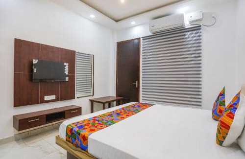 Varanasi Hotel | FabExpress JP Villa